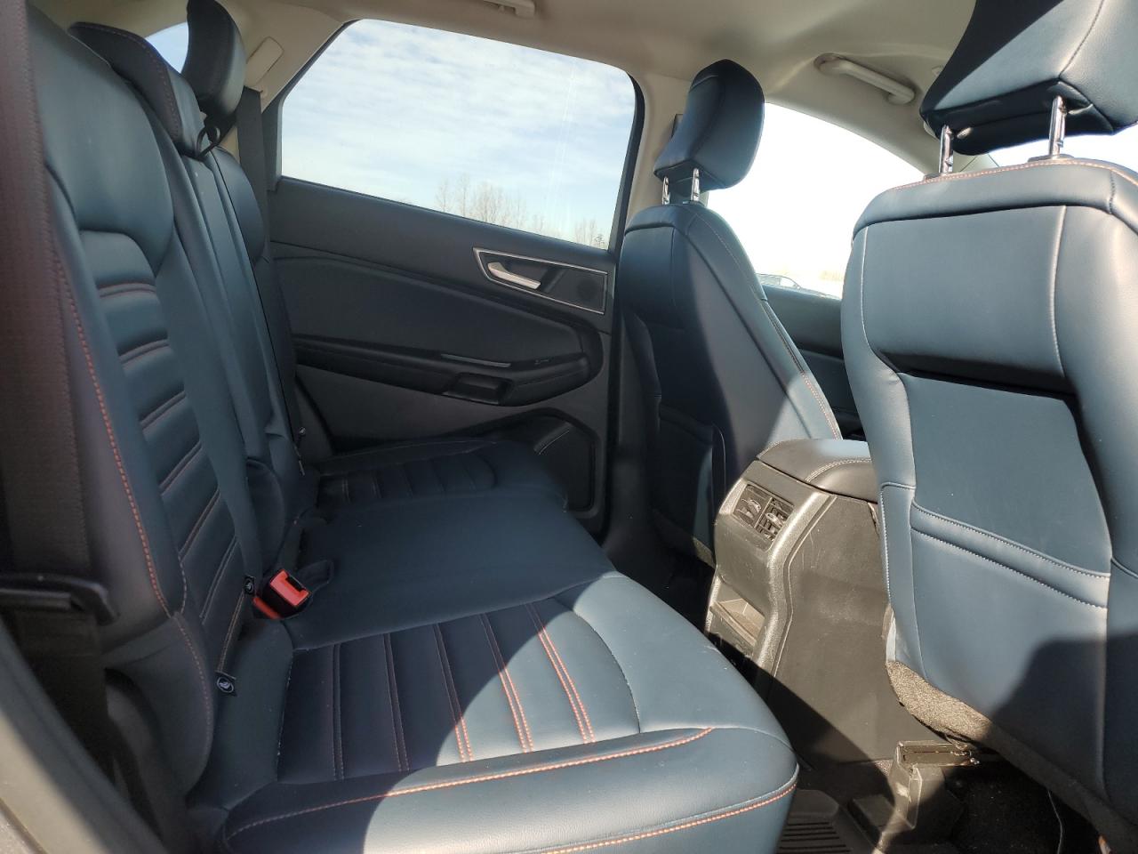 2023 Ford Edge - Image 11