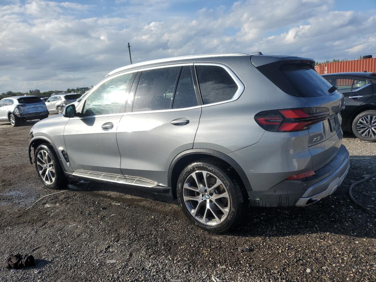 2024 BMW X5 - Image 2