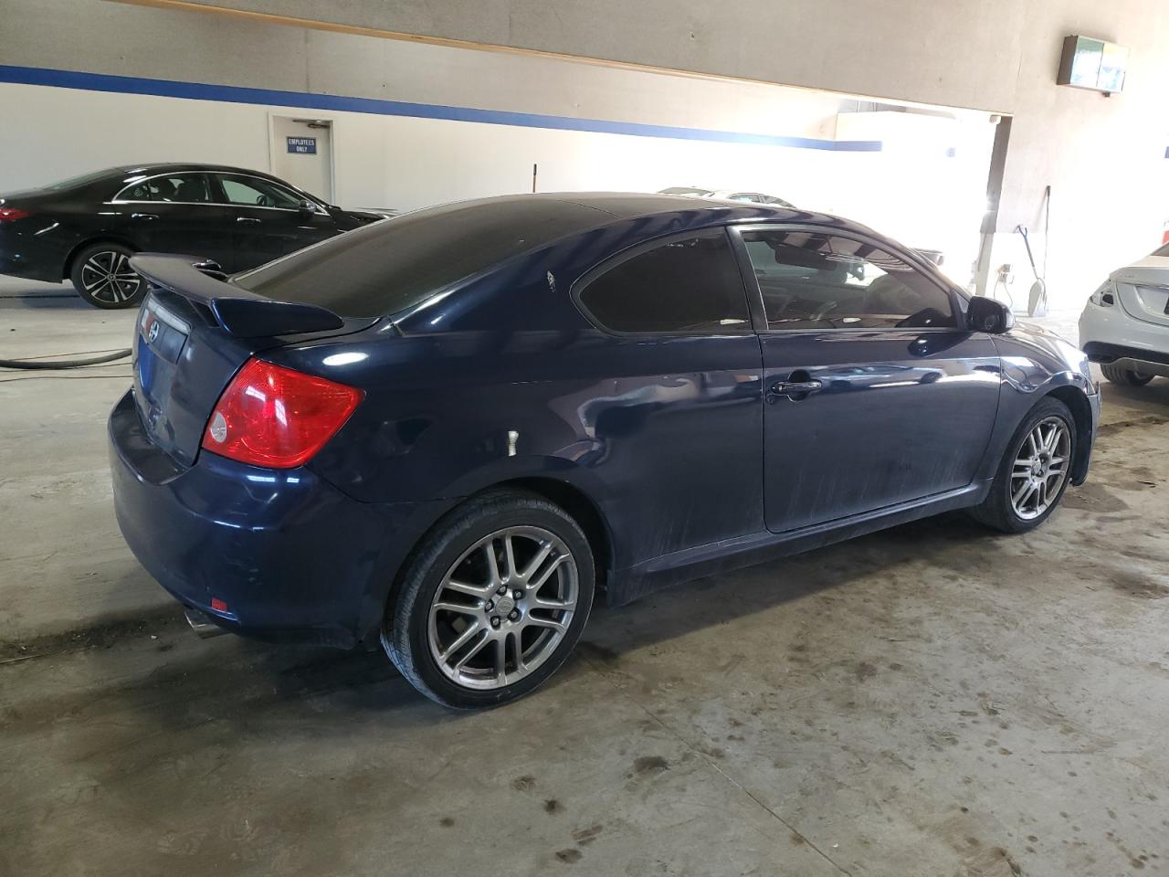2005 Toyota tC - Image 3