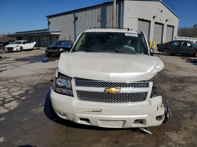  CHEVROLET SUBURBAN 2012 Biały