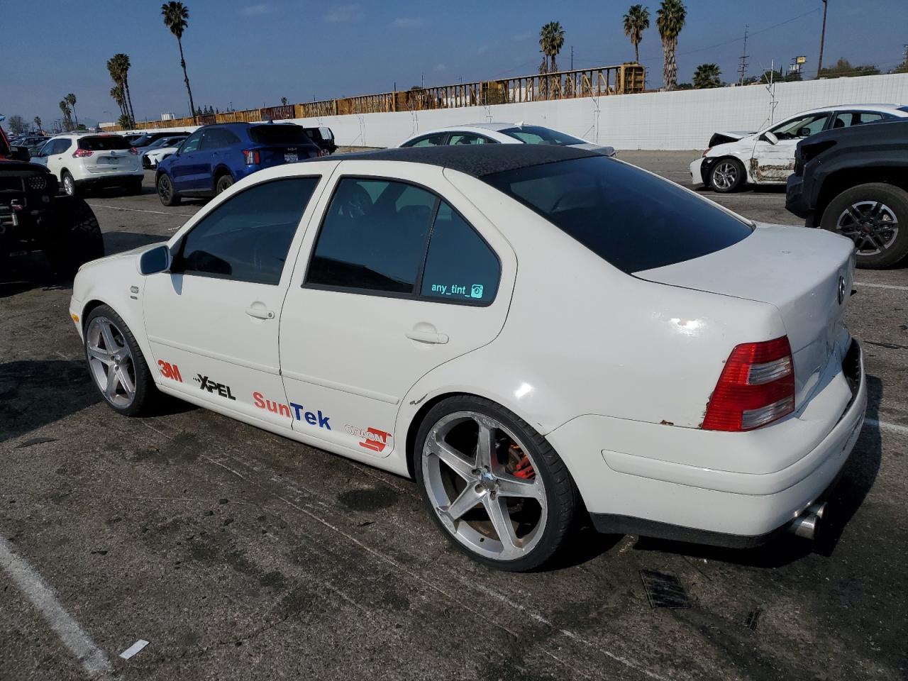 2001 Volkswagen Jetta - Image 2