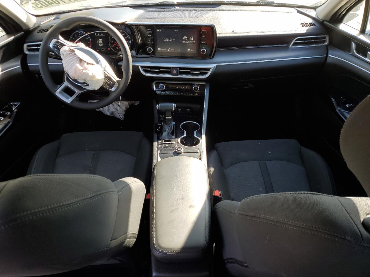 2022 Kia K5 - Image 8