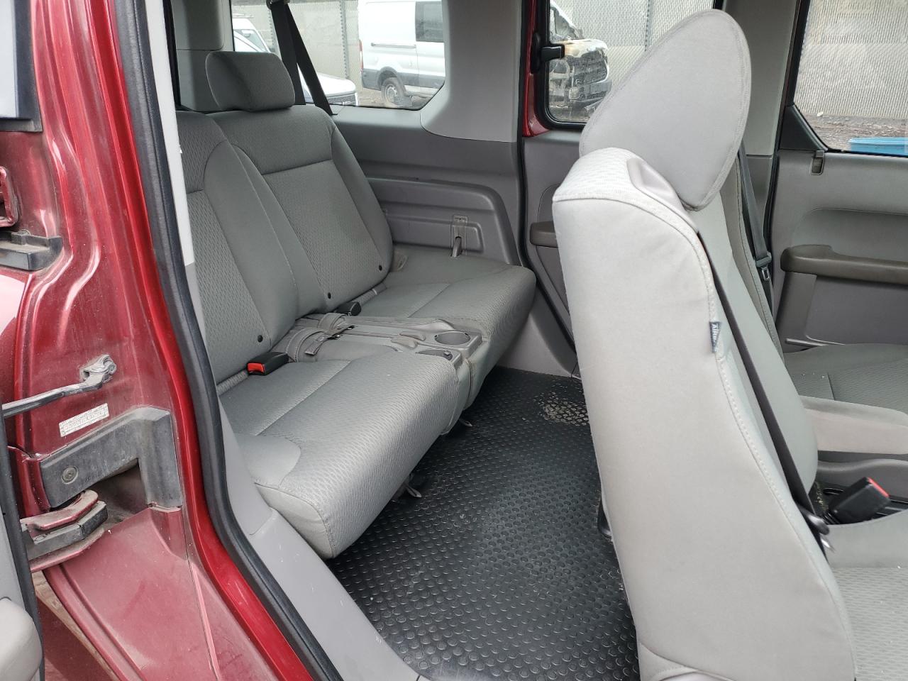 2009 Honda Element - Image 10