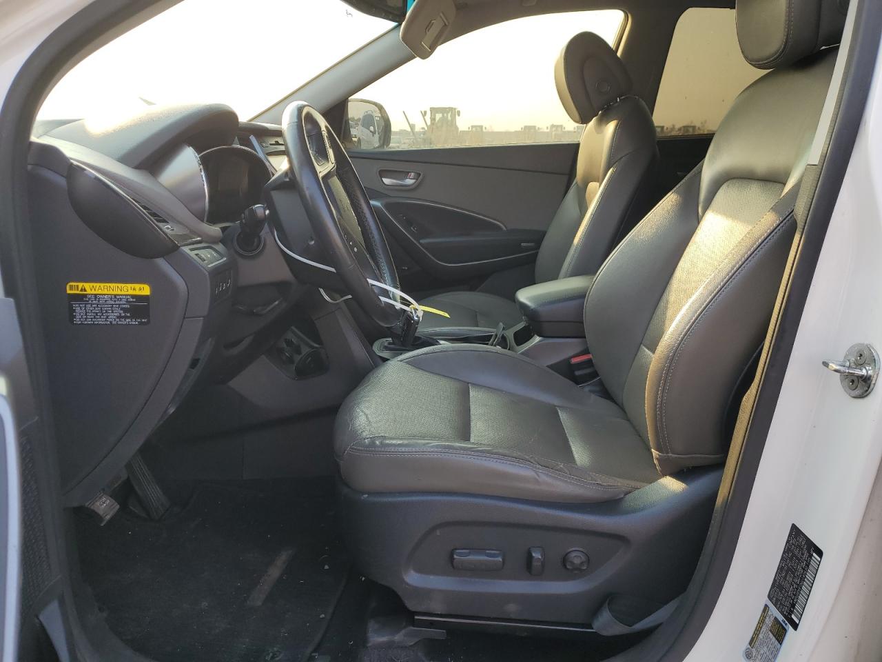 2016 Hyundai Santa Fe - Image 7