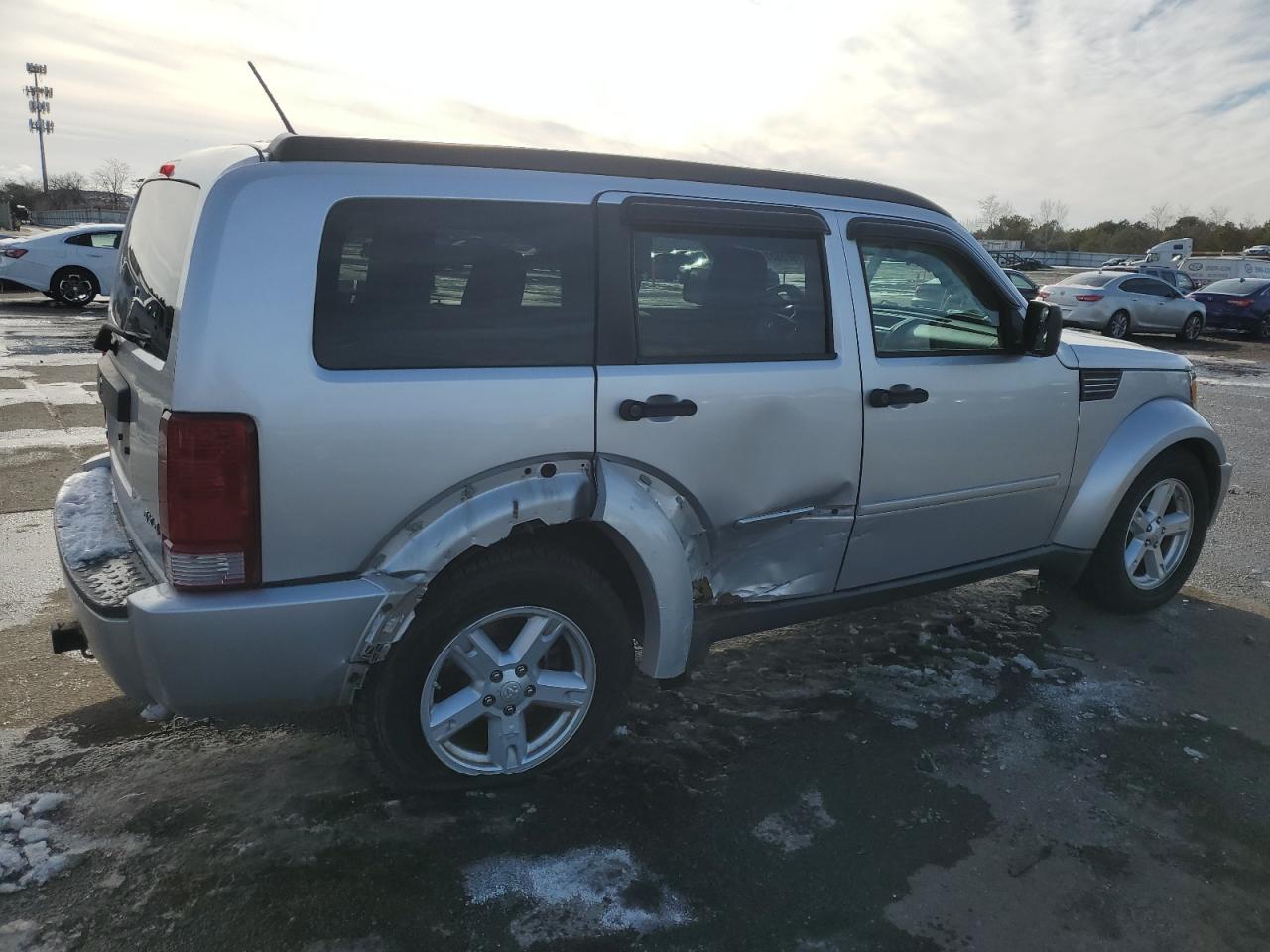 2008 Dodge Nitro - Image 3
