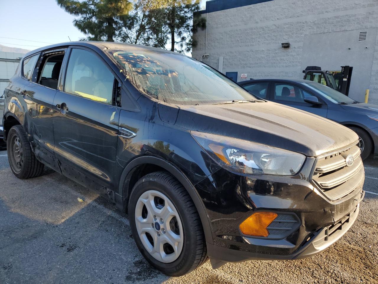 1FMCU0F71KUB05014 FORD ESCAPE 2019