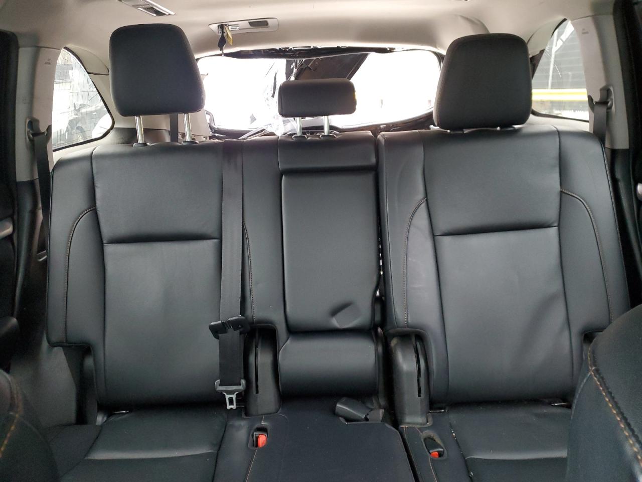 2019 Toyota Highlander - Image 10