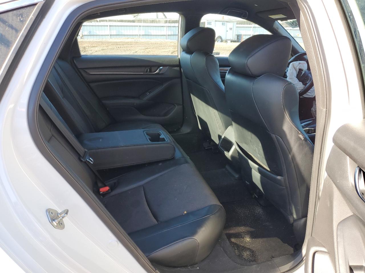 2018 Honda Accord - Image 10