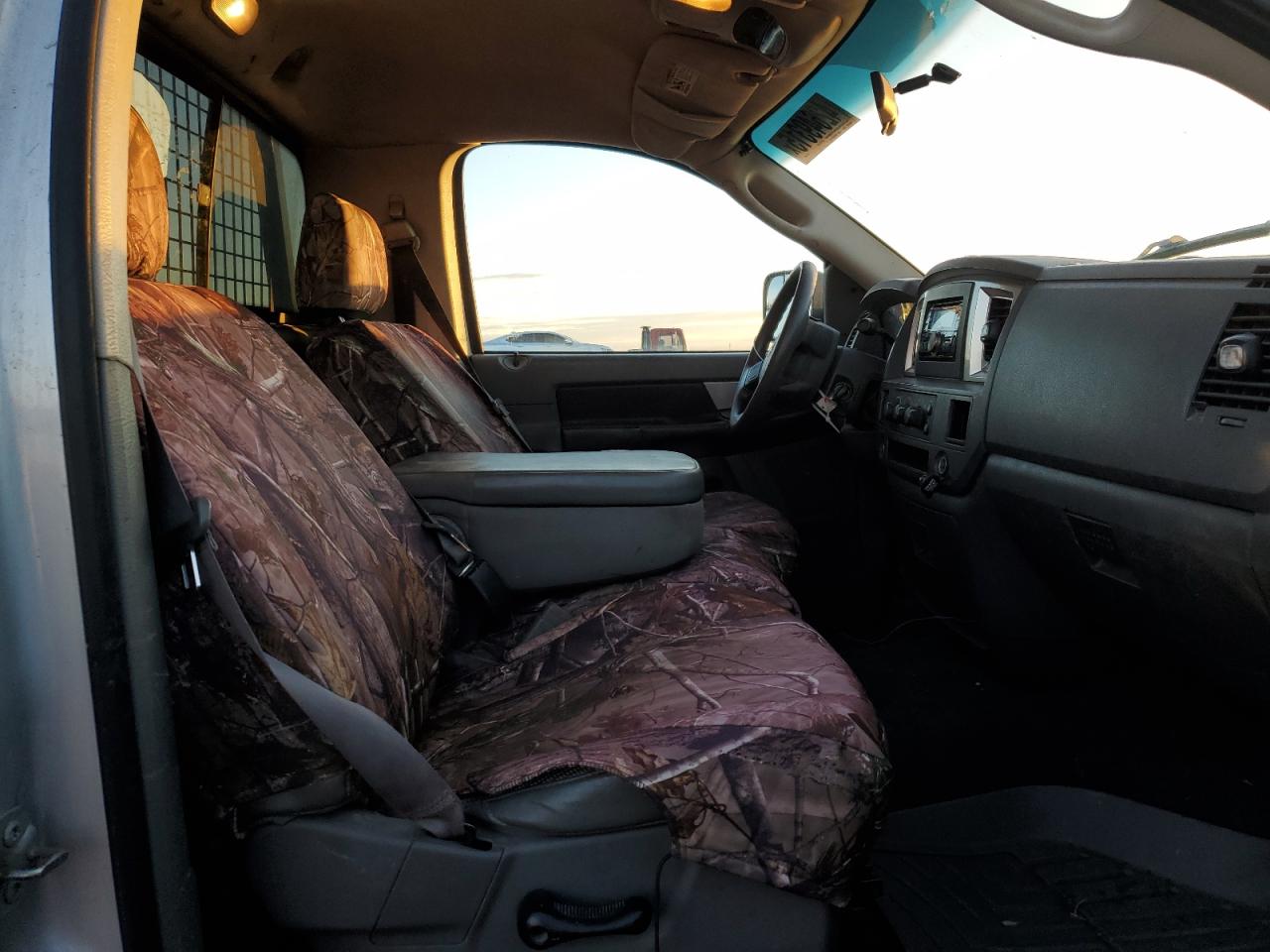 2008 Dodge RAM - Image 10