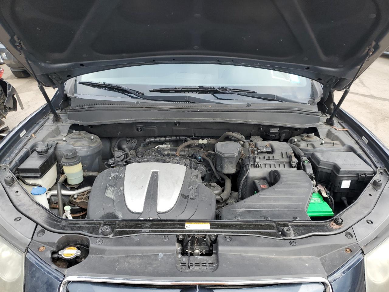2010 Hyundai Santa Fe - Image 12