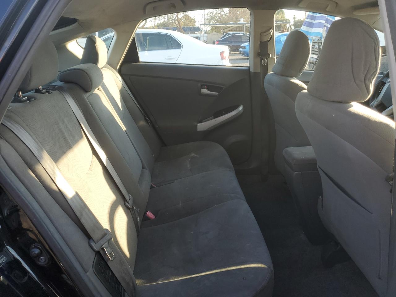 2010 Toyota Prius - Image 11