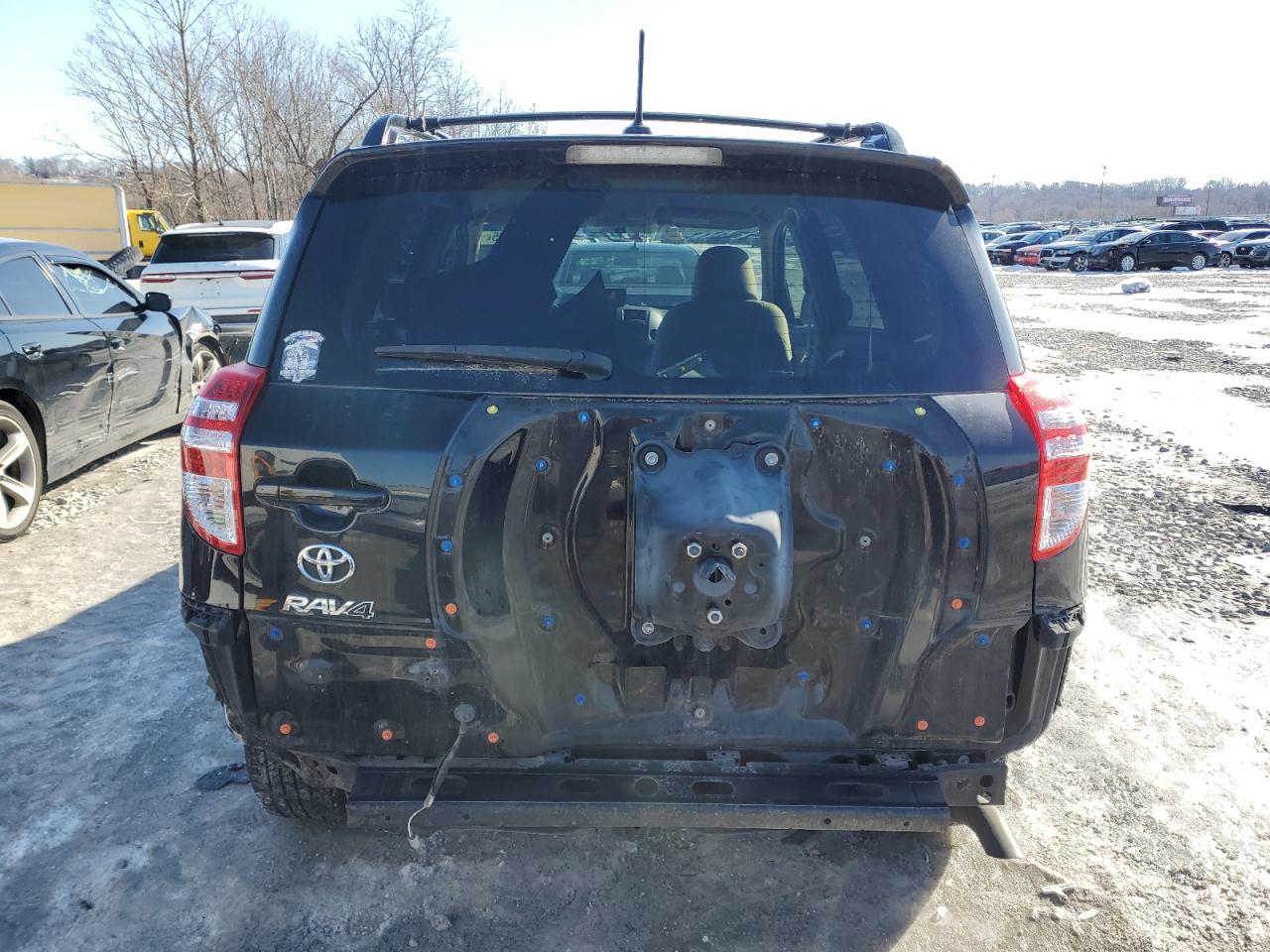 2011 Toyota RAV 4 - Image 6
