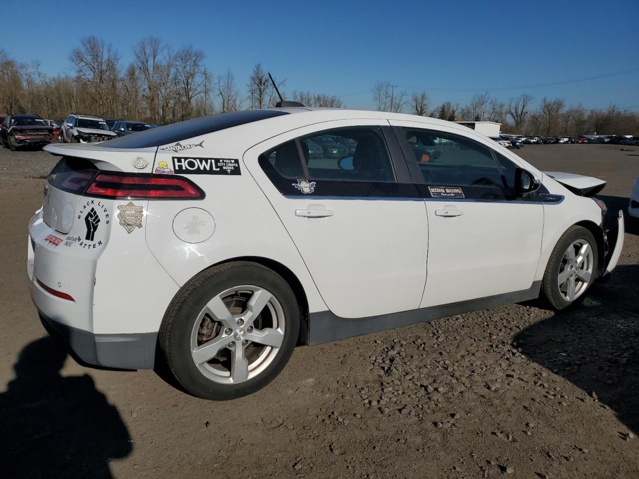 2015 Chevrolet Volt - Image 3
