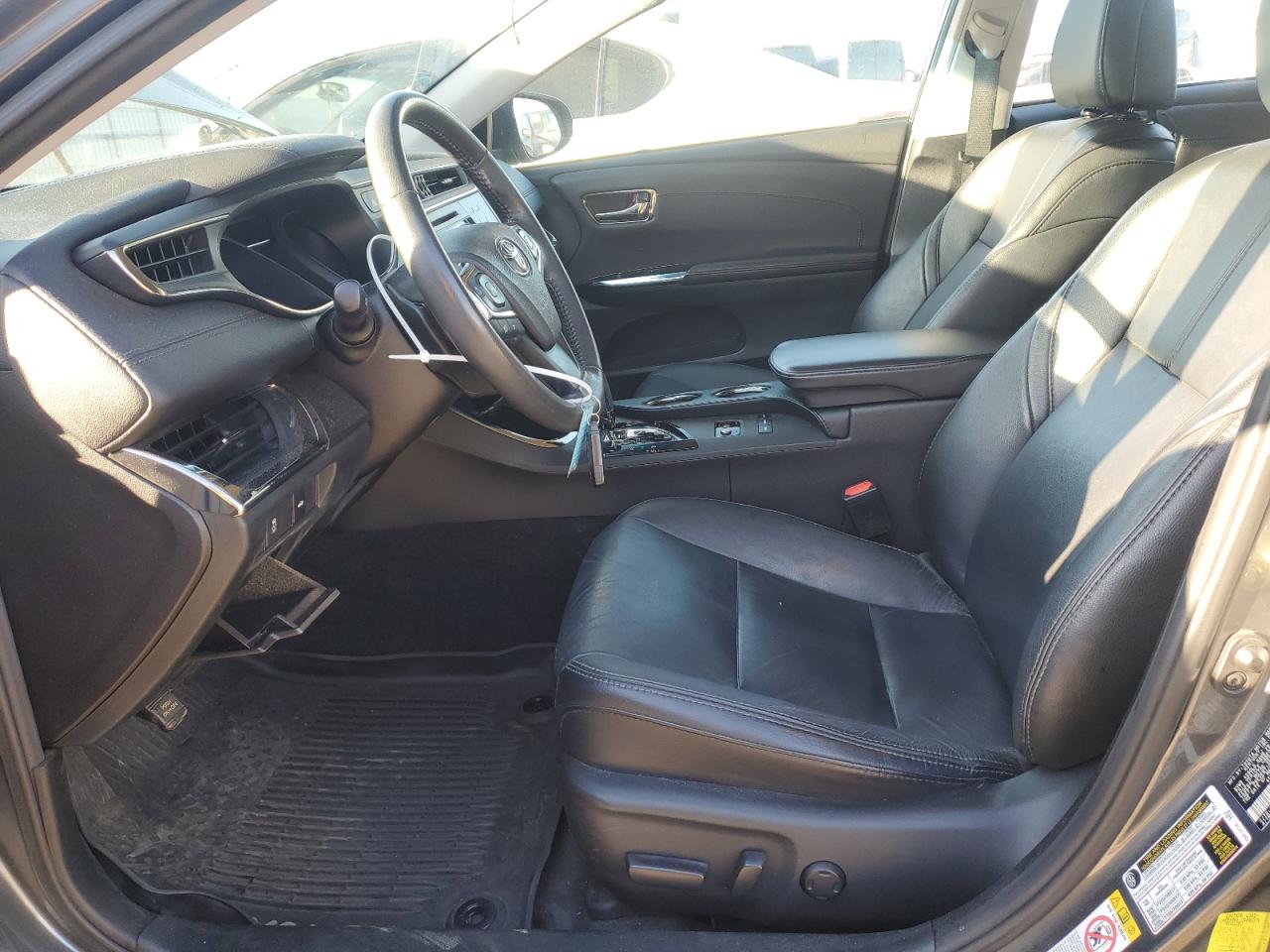 2016 Toyota Avalon - Image 7