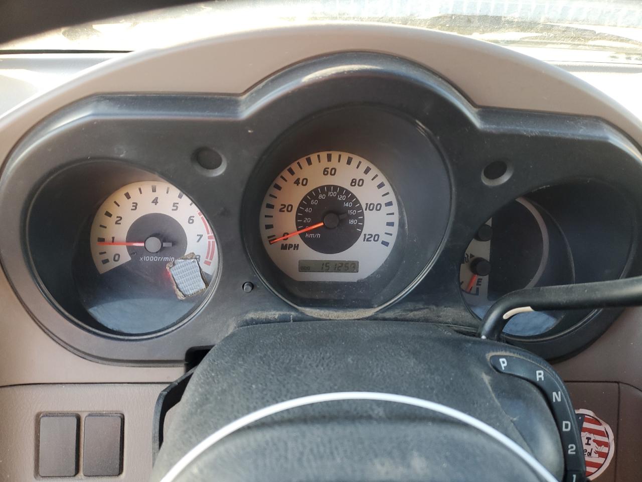 2004 Nissan Navara (Frontier) - Image 9