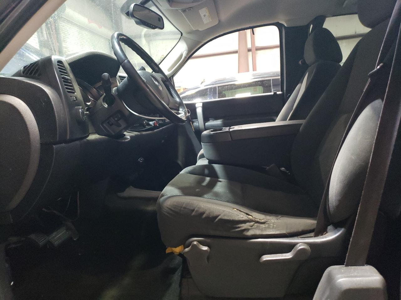 2007 Chevrolet Silverado - Image 7