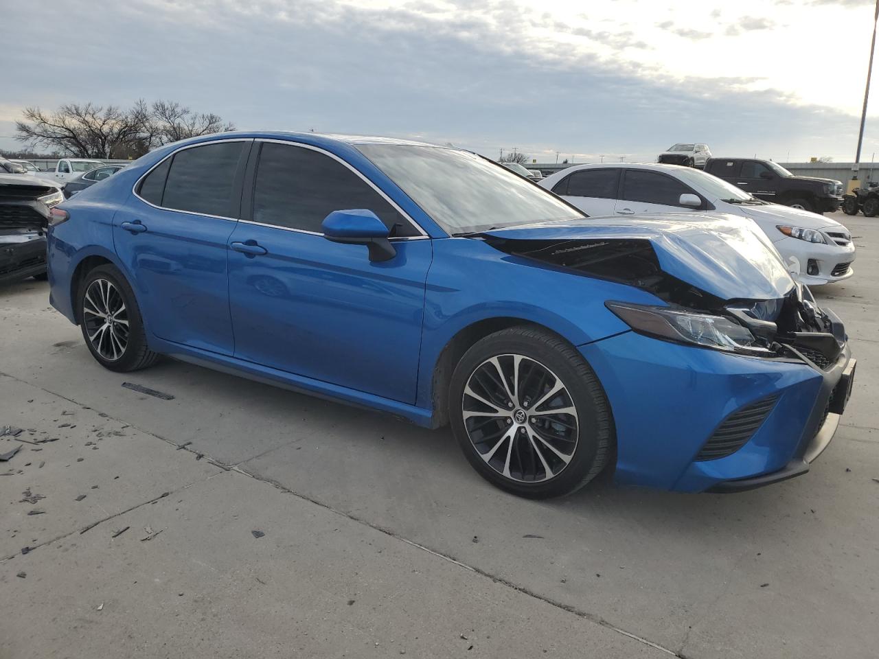 2020 Toyota Camry - Image 4