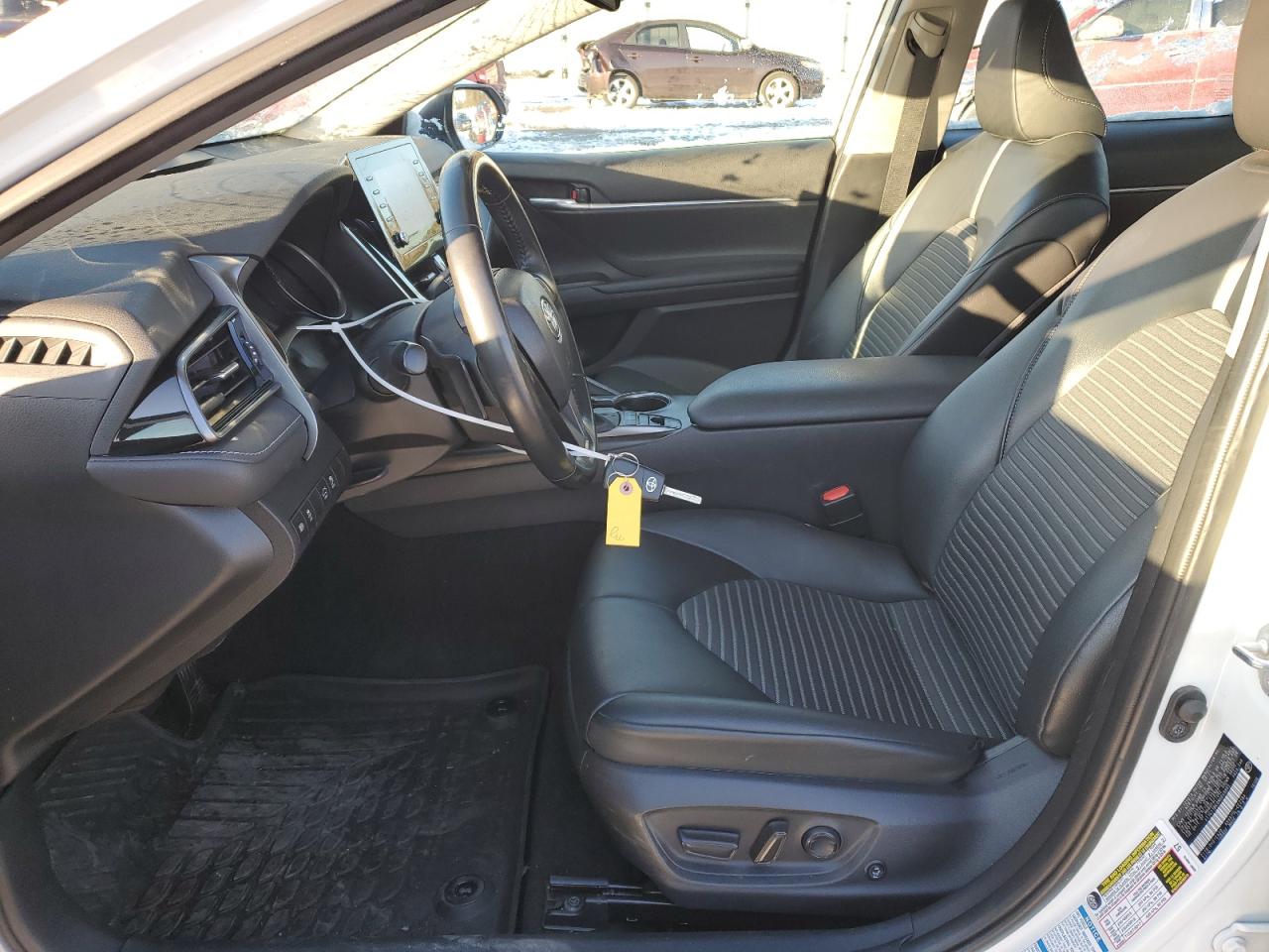 2022 Toyota Camry - Image 7