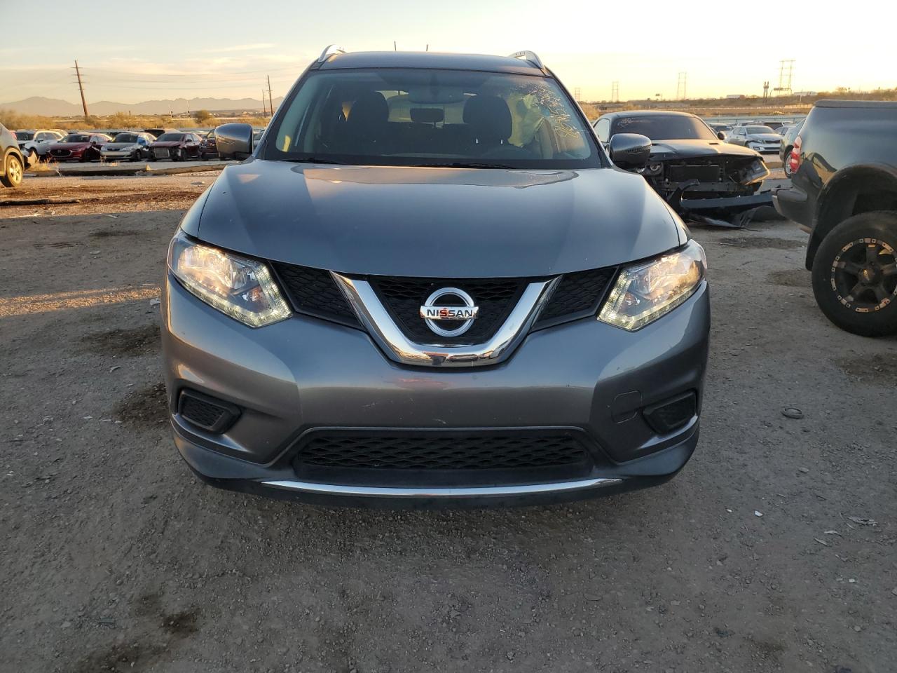 2016 Nissan Rogue - Image 5