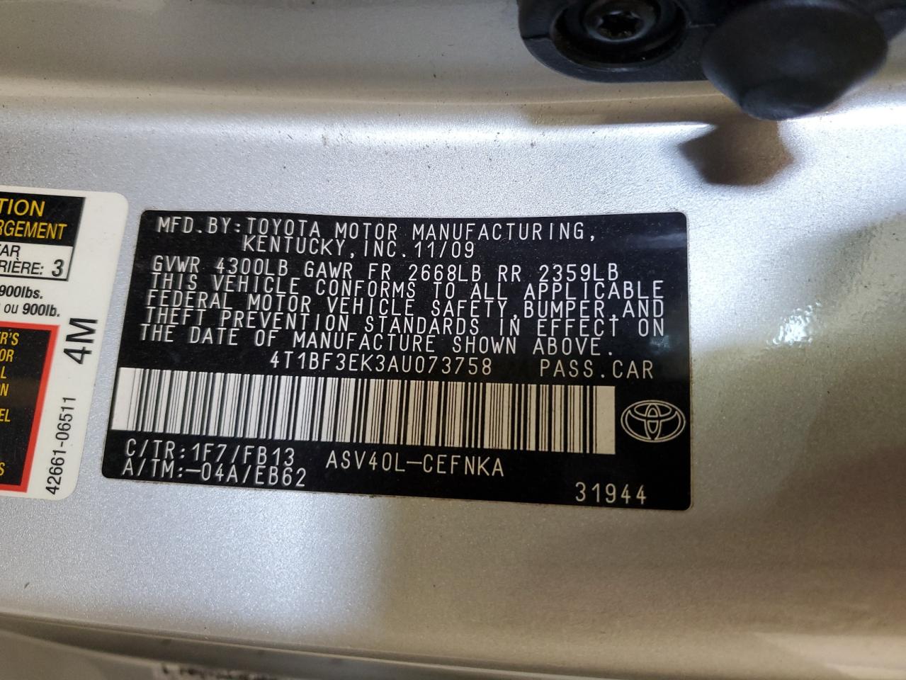 2010 Toyota Camry - Image 13