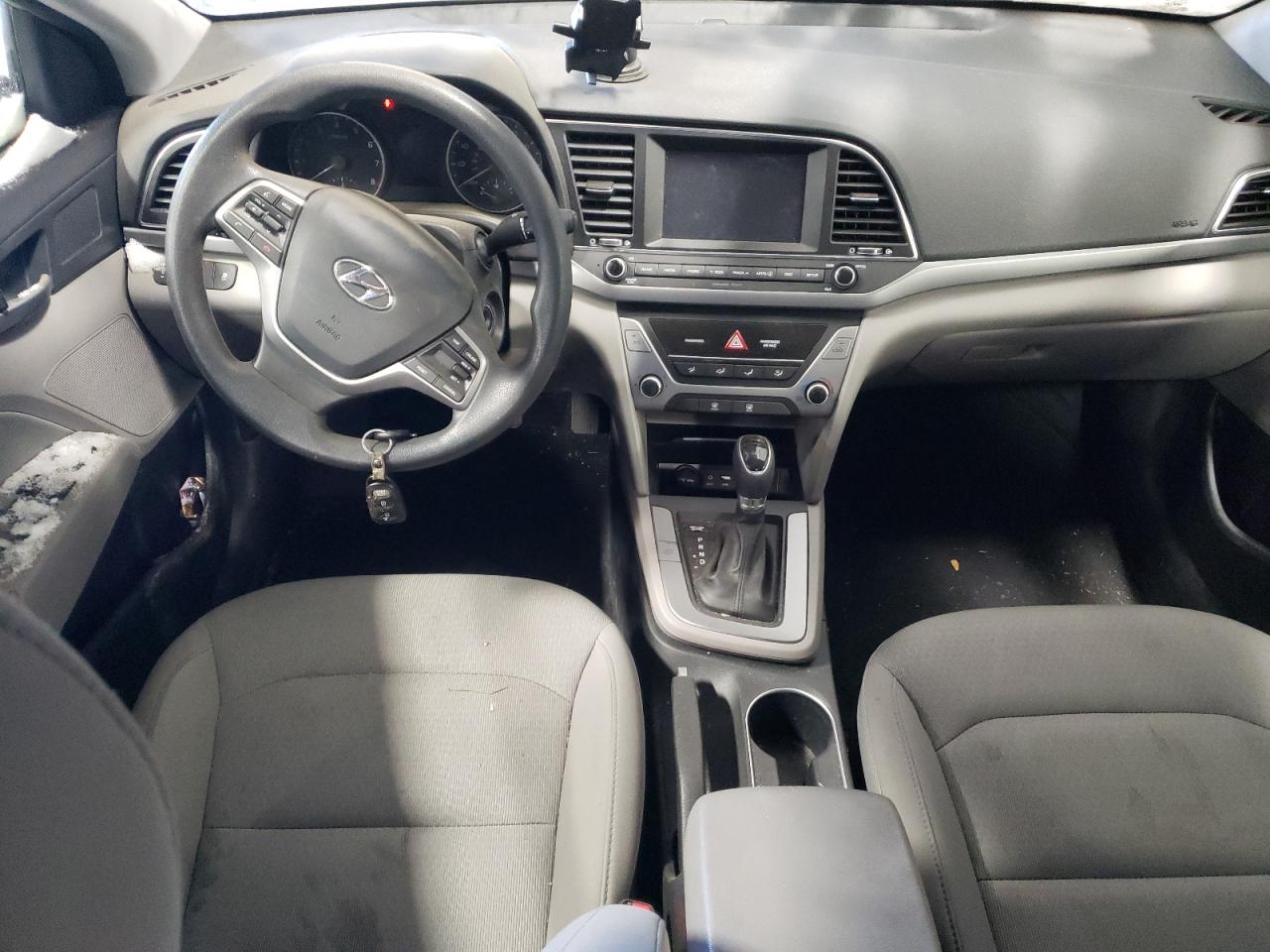 2017 Hyundai Elantra - Image 8