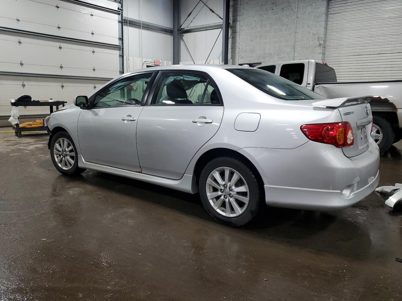 2009 Toyota Corolla - Image 2