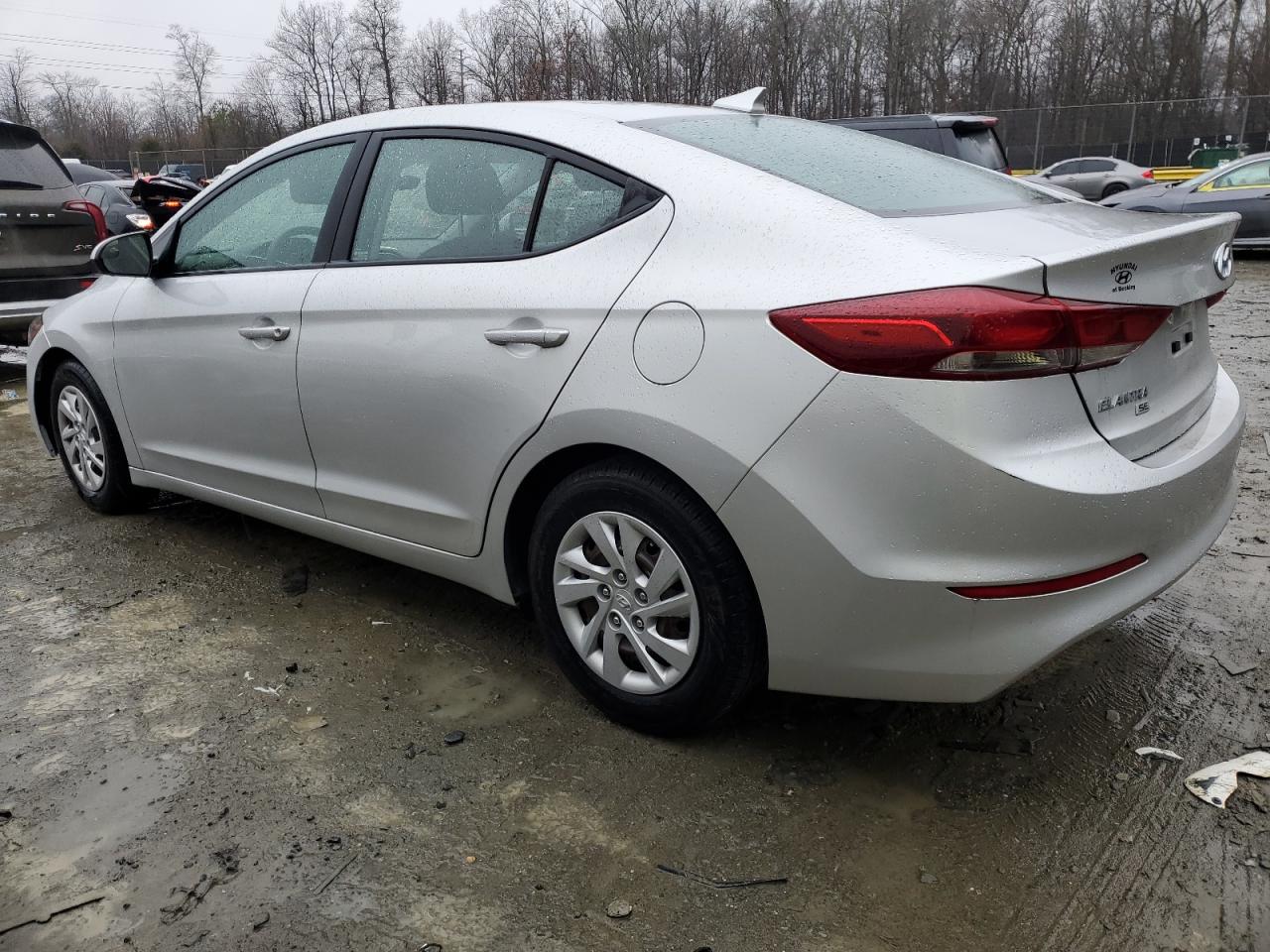 2018 Hyundai Elantra - Image 2