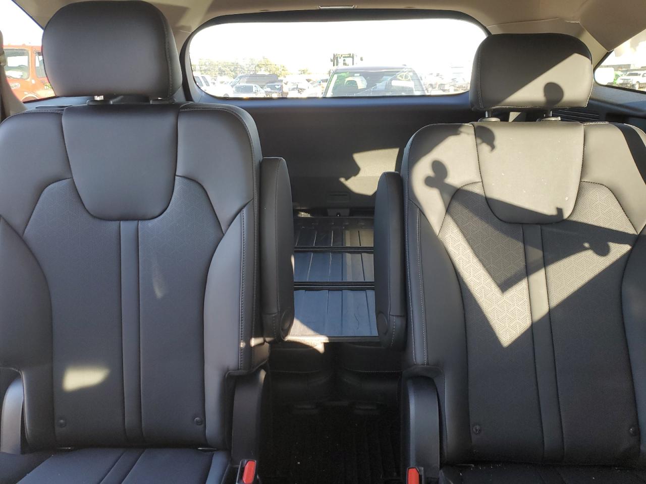 2023 Kia Sorento - Image 10