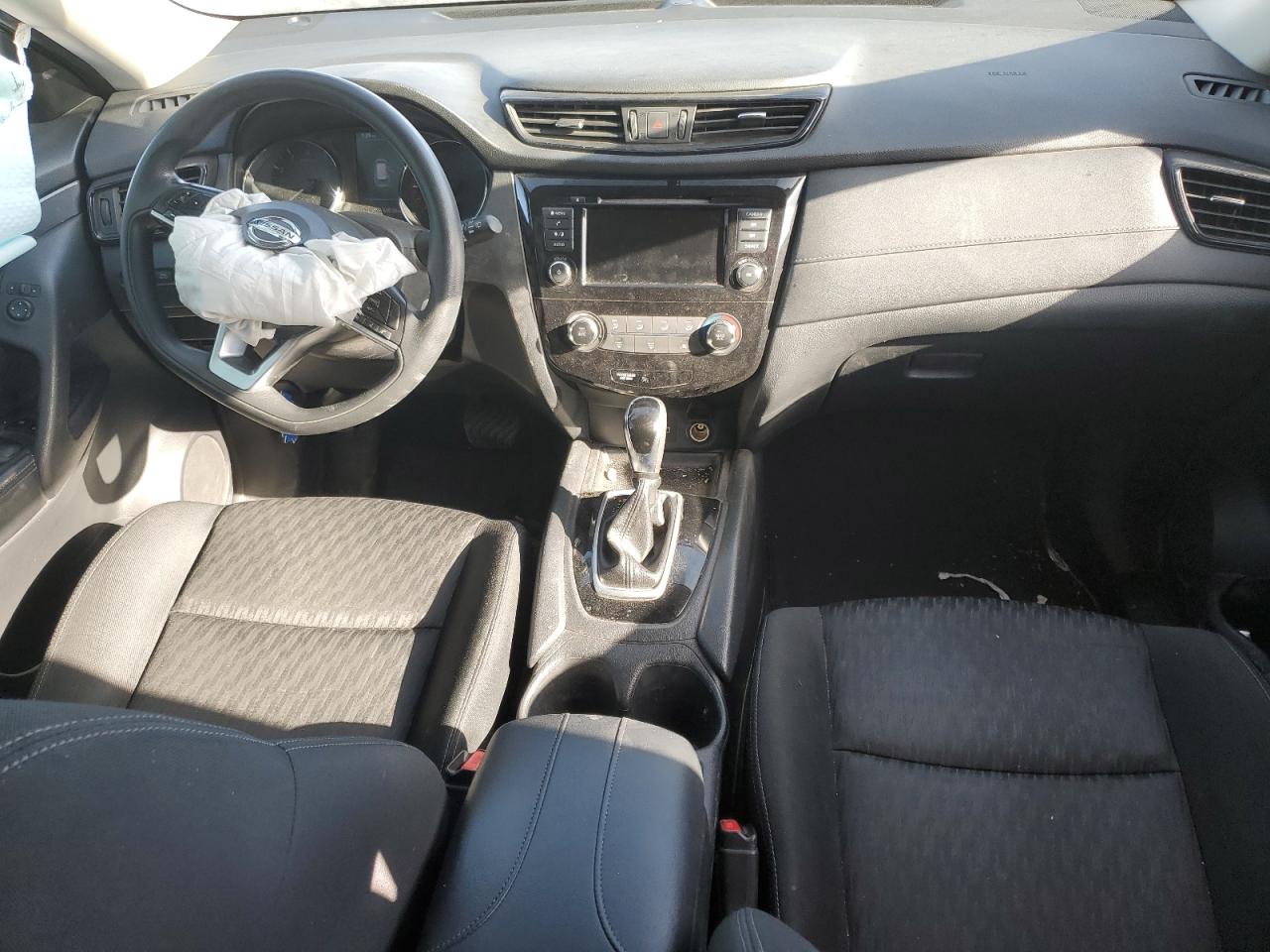 KNMAT2MV2JP606096 NISSAN ROGUE 2018