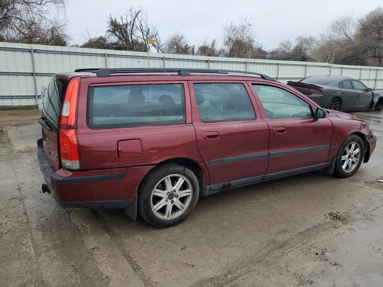 2004 Volvo V70 - Image 3