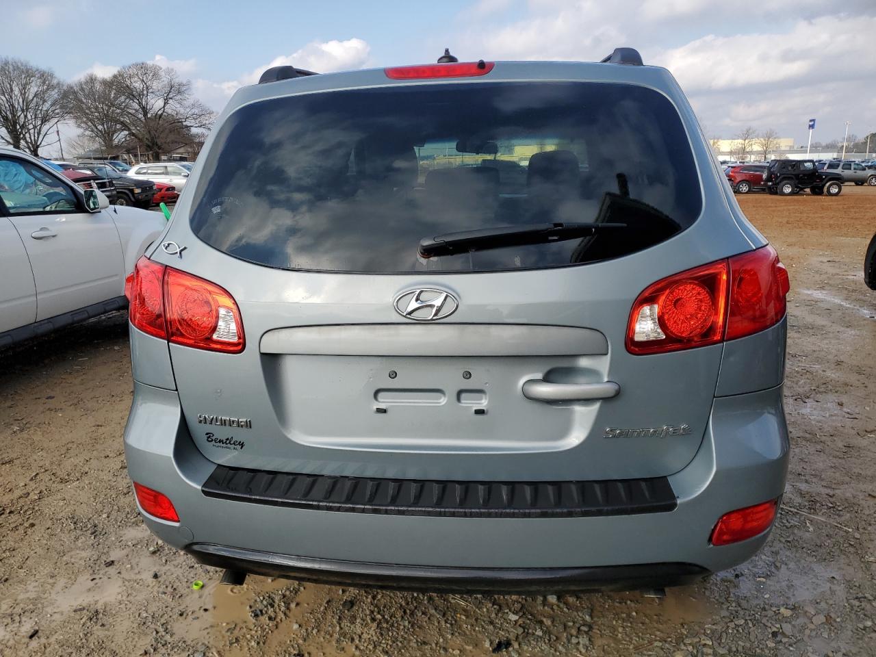 2009 Hyundai Santa Fe - Image 6