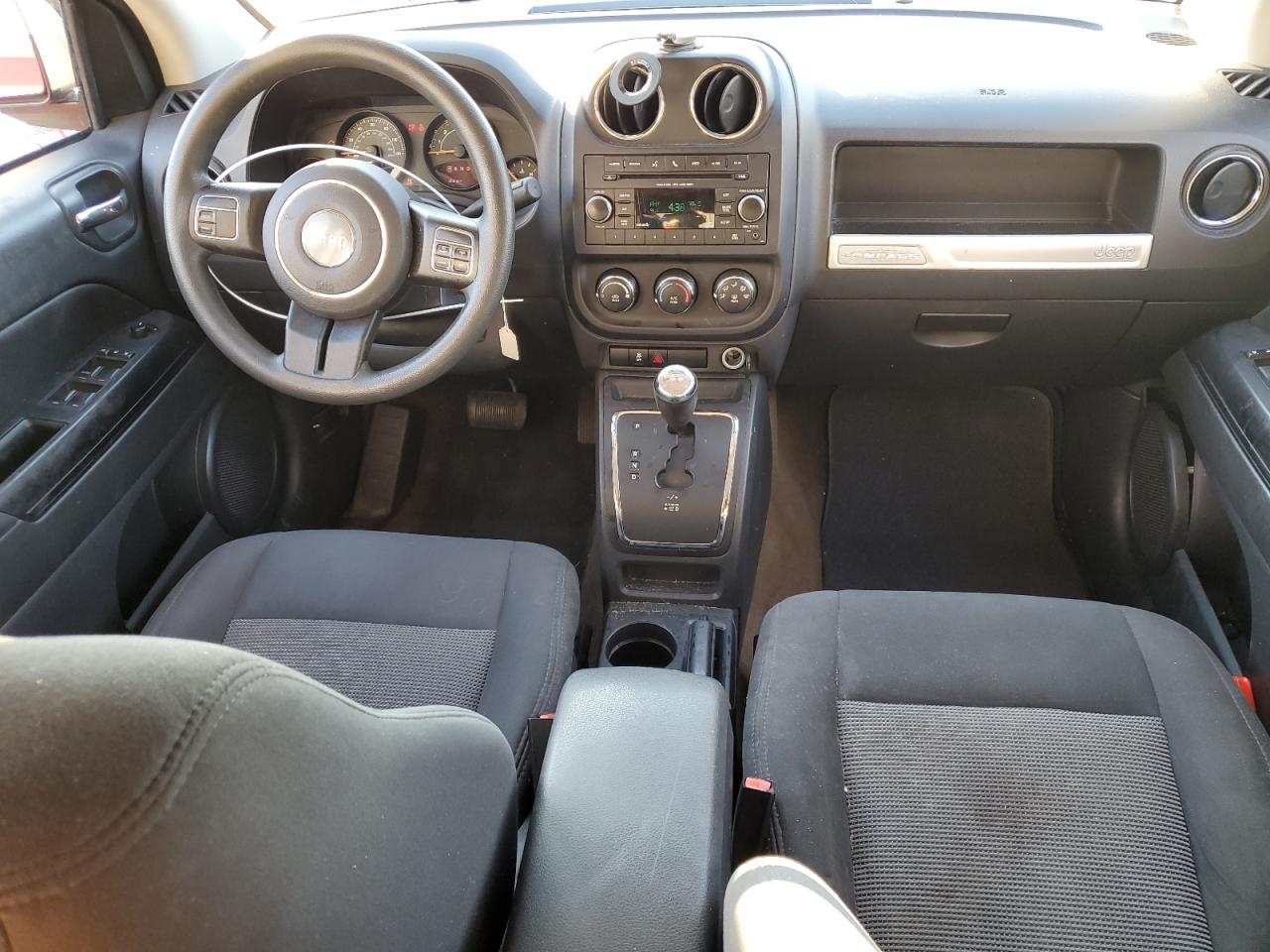 2017 Jeep Compass - Image 8
