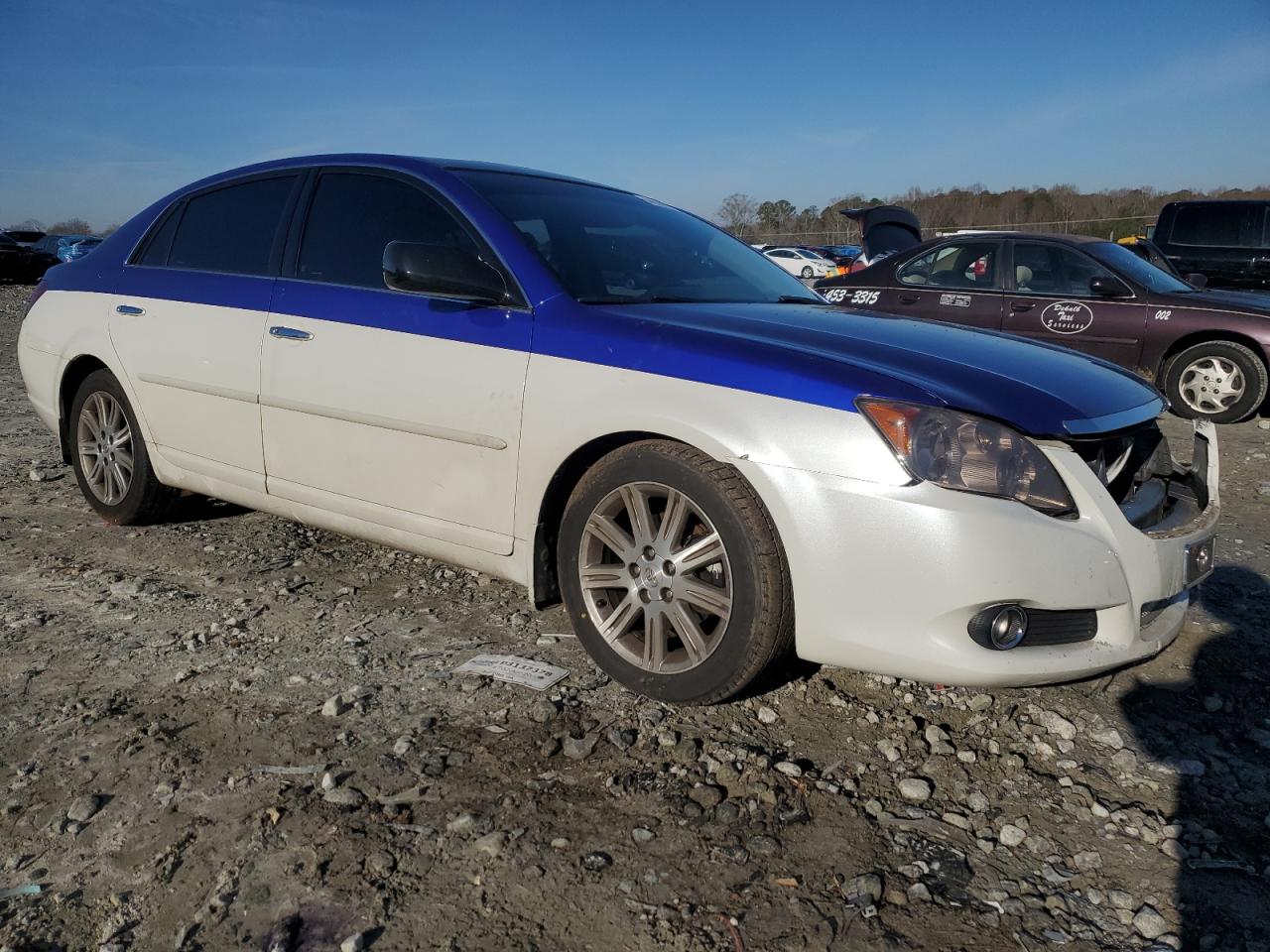 2010 Toyota Avalon - Image 4