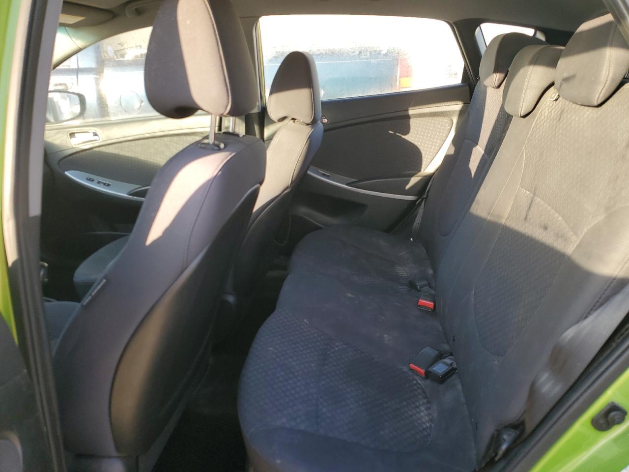 2013 Hyundai Accent - Image 10