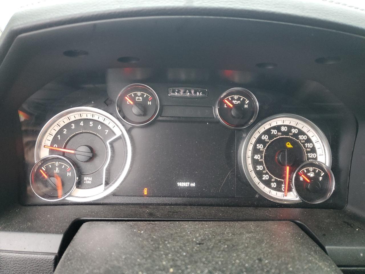 2018 RAM 1500 - Image 9