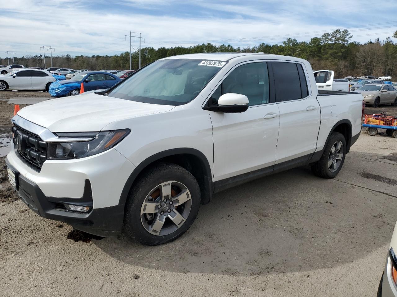 2024 Honda Ridgeline - Image 1