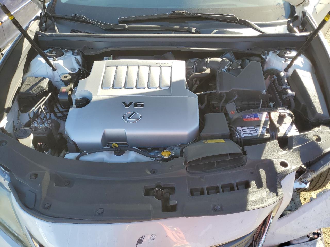 2013 Lexus ES - Image 11