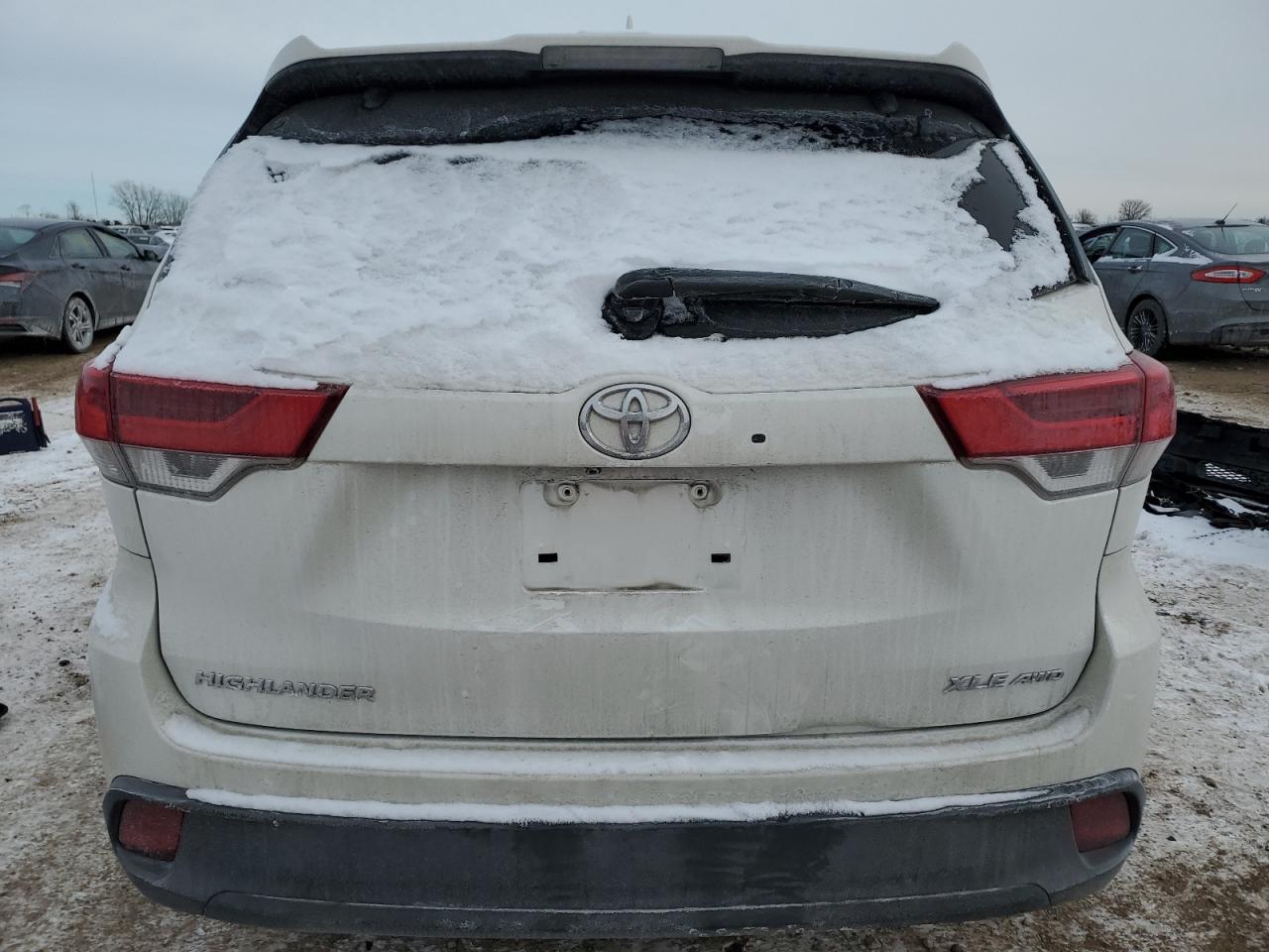 2018 Toyota Highlander - Image 6