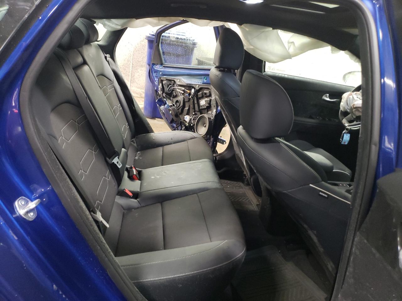 2024 Kia Forte - Image 10