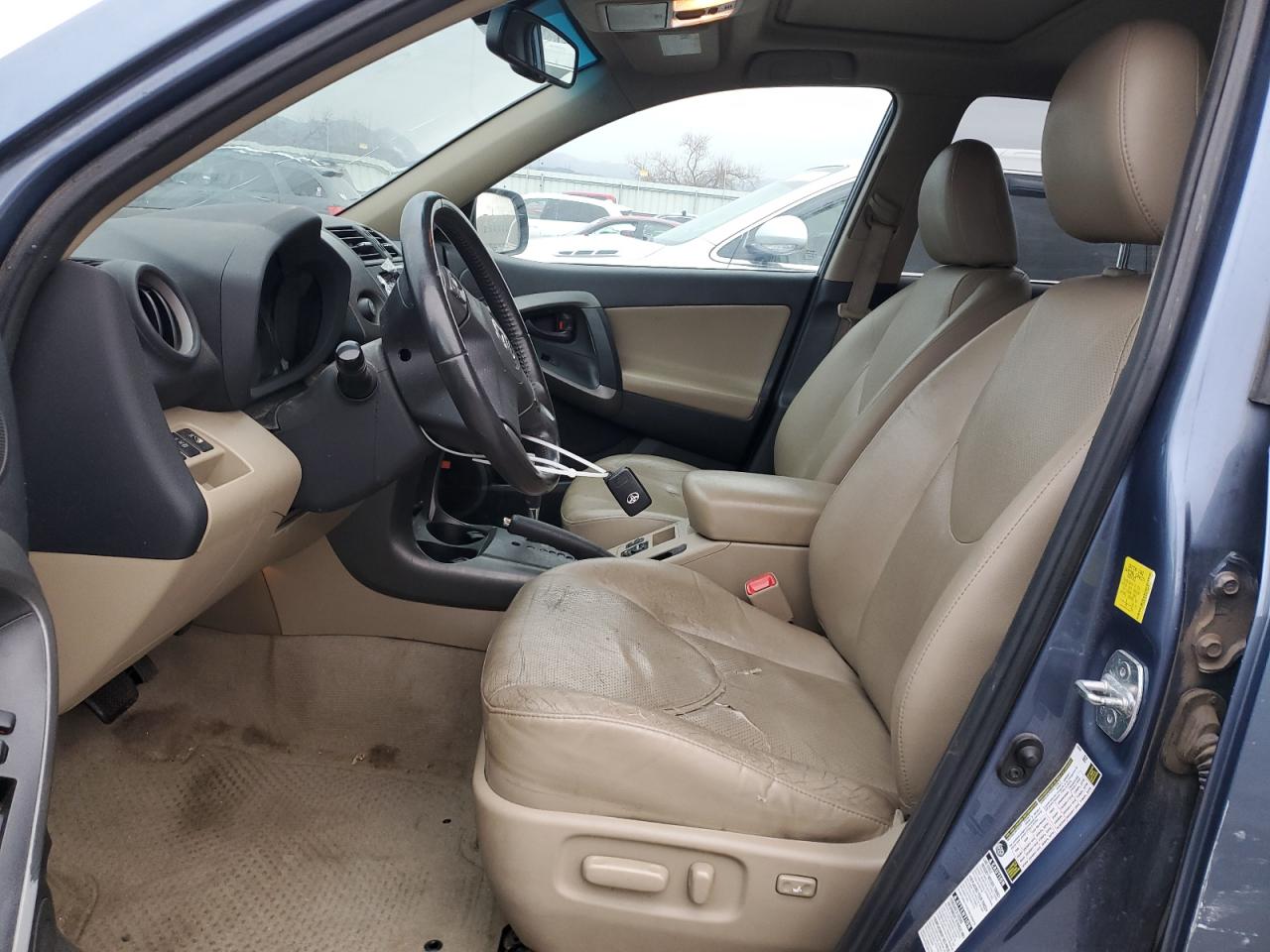 2010 Toyota RAV 4 - Image 7