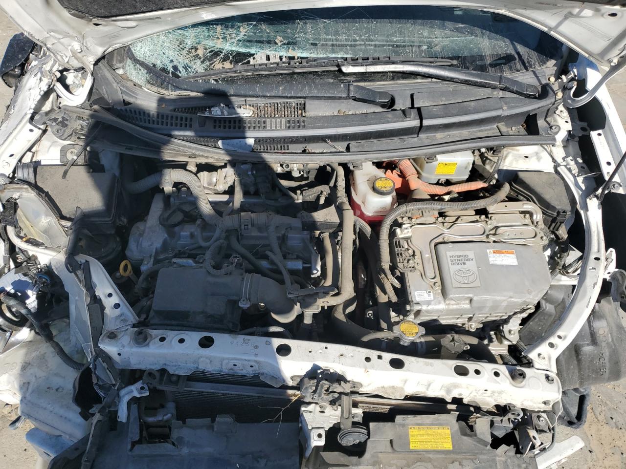 2013 Toyota Prius - Image 11
