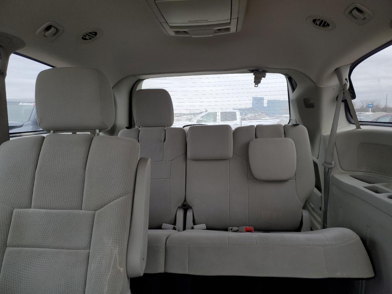 2013 Dodge Caravan - Image 10