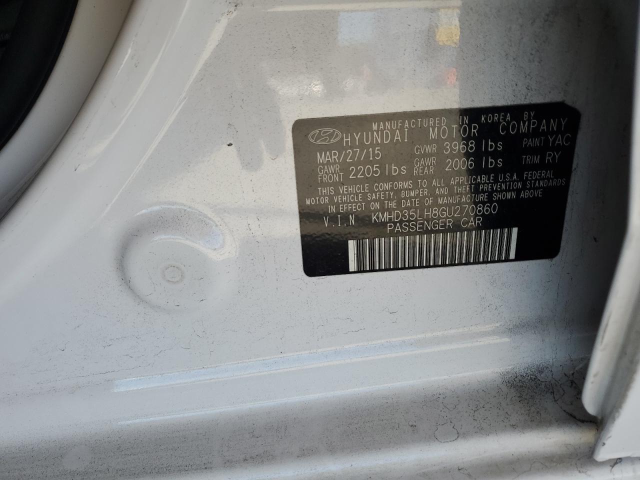 2016 Hyundai Elantra - Image 14