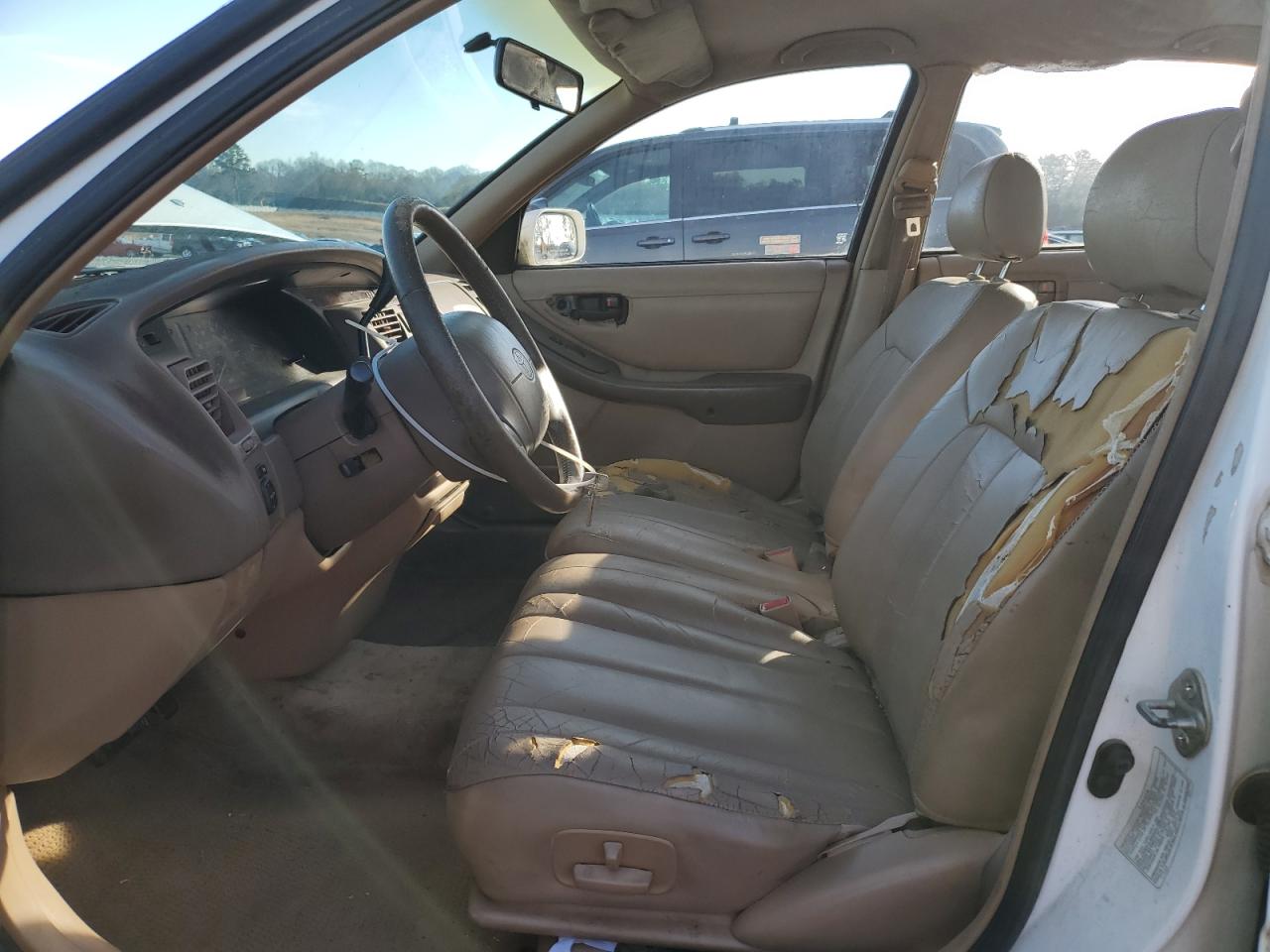 1995 Toyota Avalon - Image 7