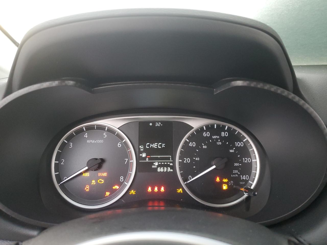 3N1CN8DV1RL842111 NISSAN VERSA 2024