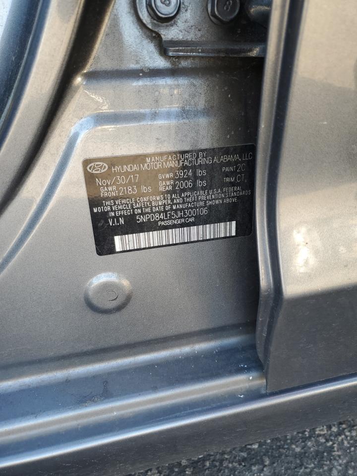 2018 Hyundai Elantra - Image 12