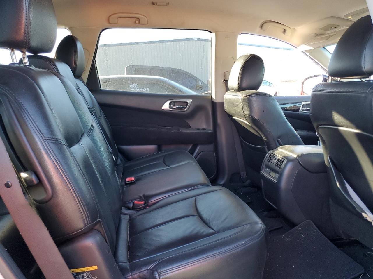 2013 Nissan Pathfinder - Image 11