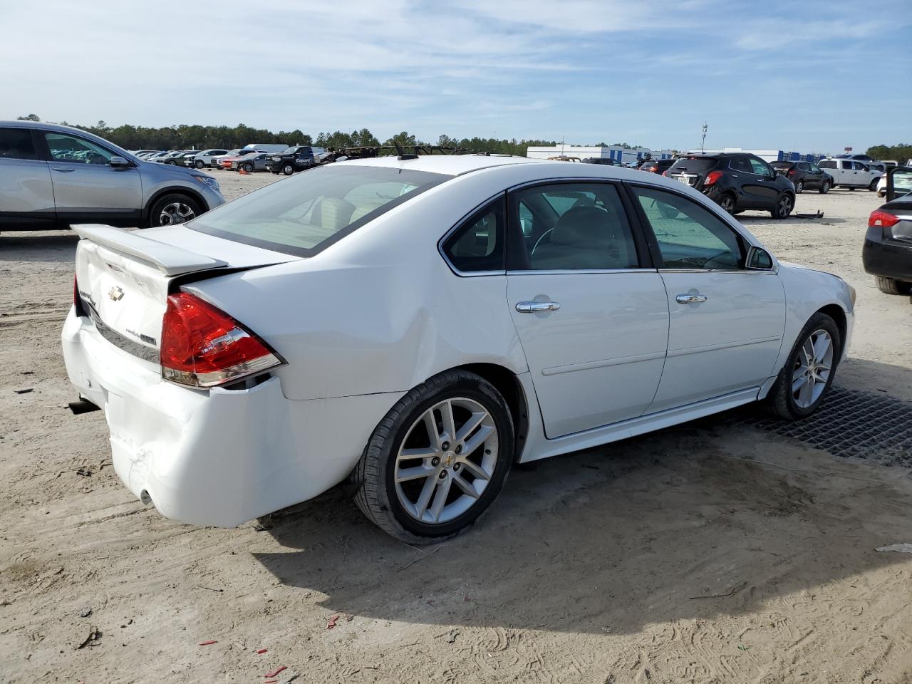 2011 Chevrolet Impala - Image 3