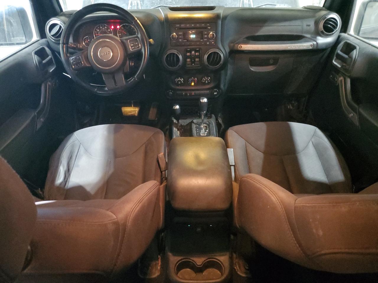 2015 Jeep Wrangler - Image 8