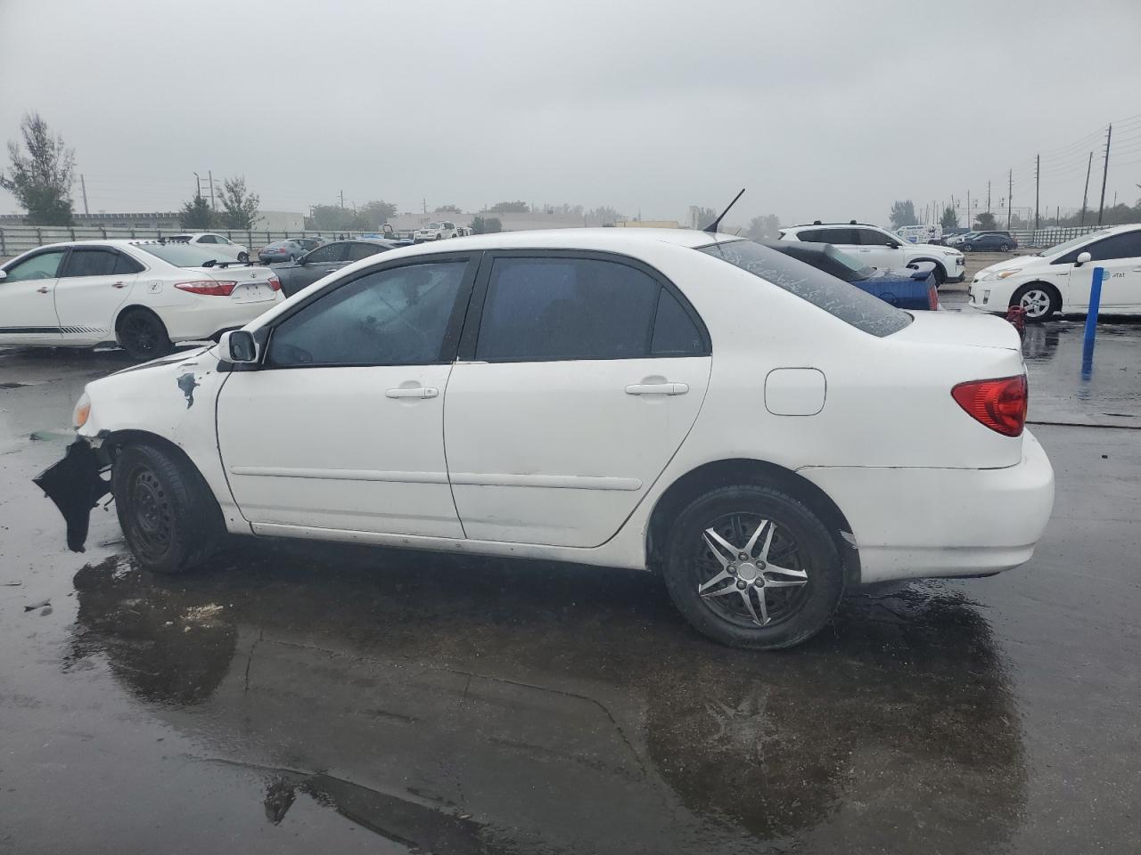 2004 Toyota Corolla - Image 2